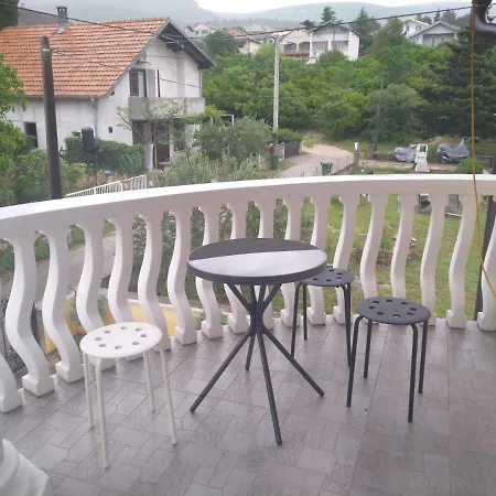 Happy Place Apartment Gornji Karin